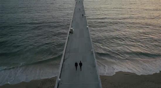 贺茂沙海滩码头。 视频截图